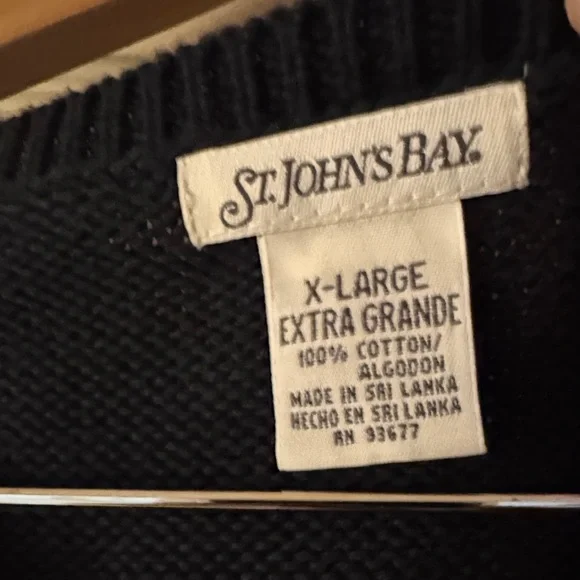 St. John’s bay sweater.  Vintage! - Picture 3 of 6